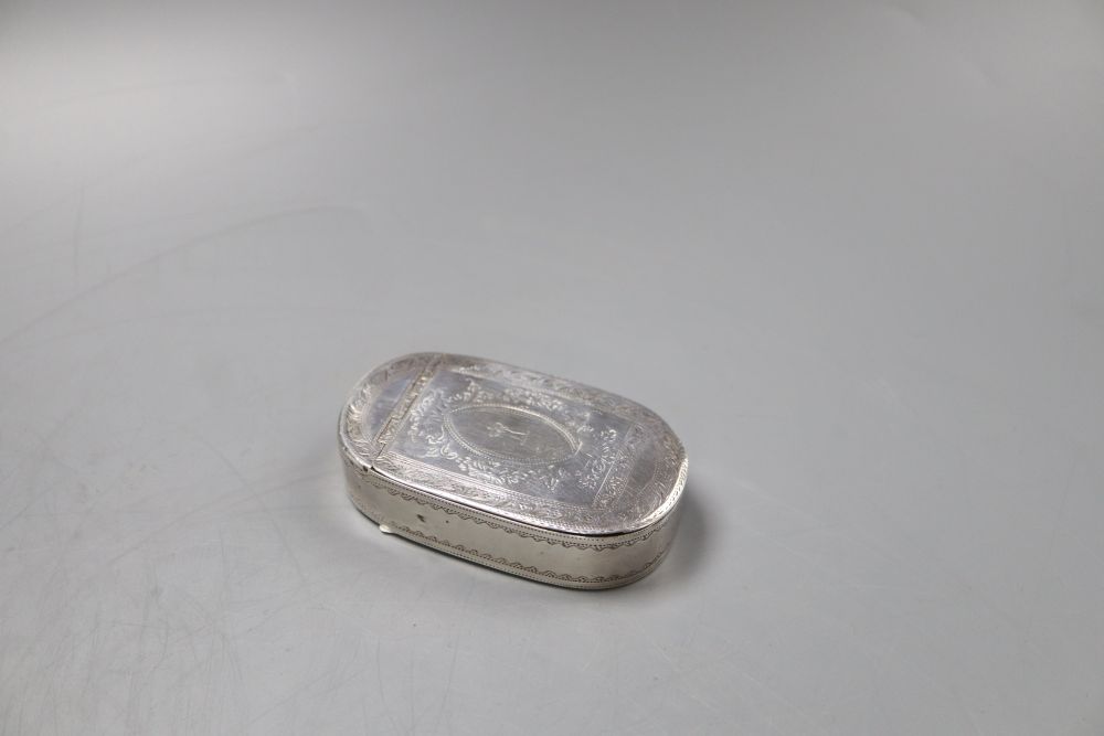 A George III oblong silver snuff box, with bright cut engraving, London 1795, makers mark rubbed, 7.25cm